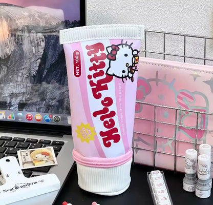 Estuche Hello Kitty en forma de pasta de dientes