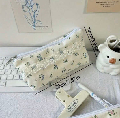 Estuche con diseño de encaje