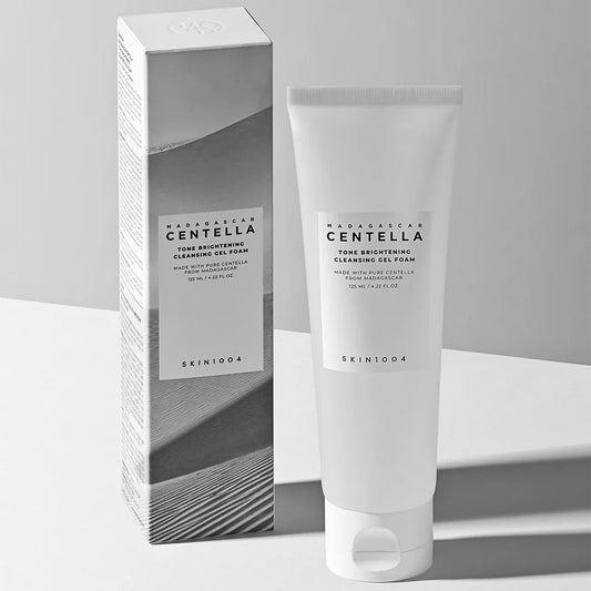 SKIN1004 – Limpiador Madagascar Centella Tone Brightening Cleansing Gel Foam