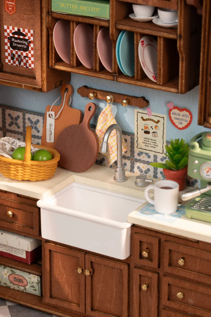 Robotime – Baking Kitchen (Miniatura DIY Original)