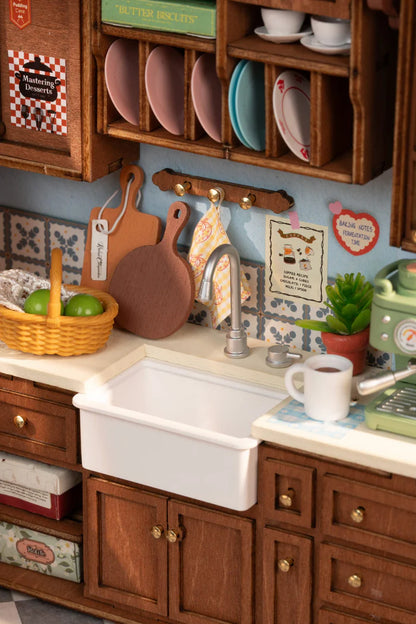 Robotime – Baking Kitchen (Miniatura DIY Original)